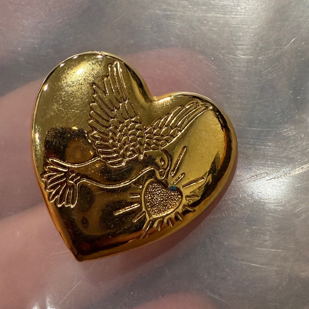 Elegant Gold Heart Brooch with Bird Design
